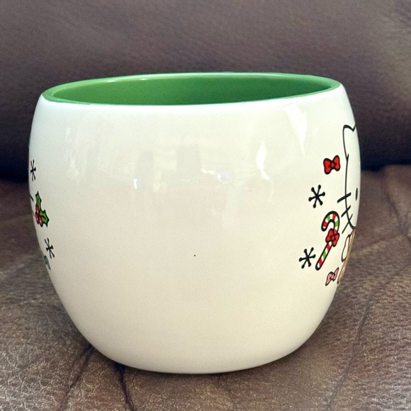 Hello Kitty in Gingerbread Dress 15.9oz Ceramic Christmas Mug - Picture 6 of 9